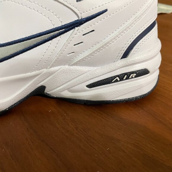 Men's Nike Air Monarch IV Size 11 Cross trainers - New in Box - Picture 1 of 4